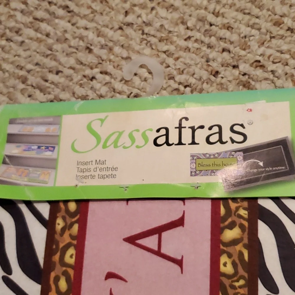 NEW Sassafras 